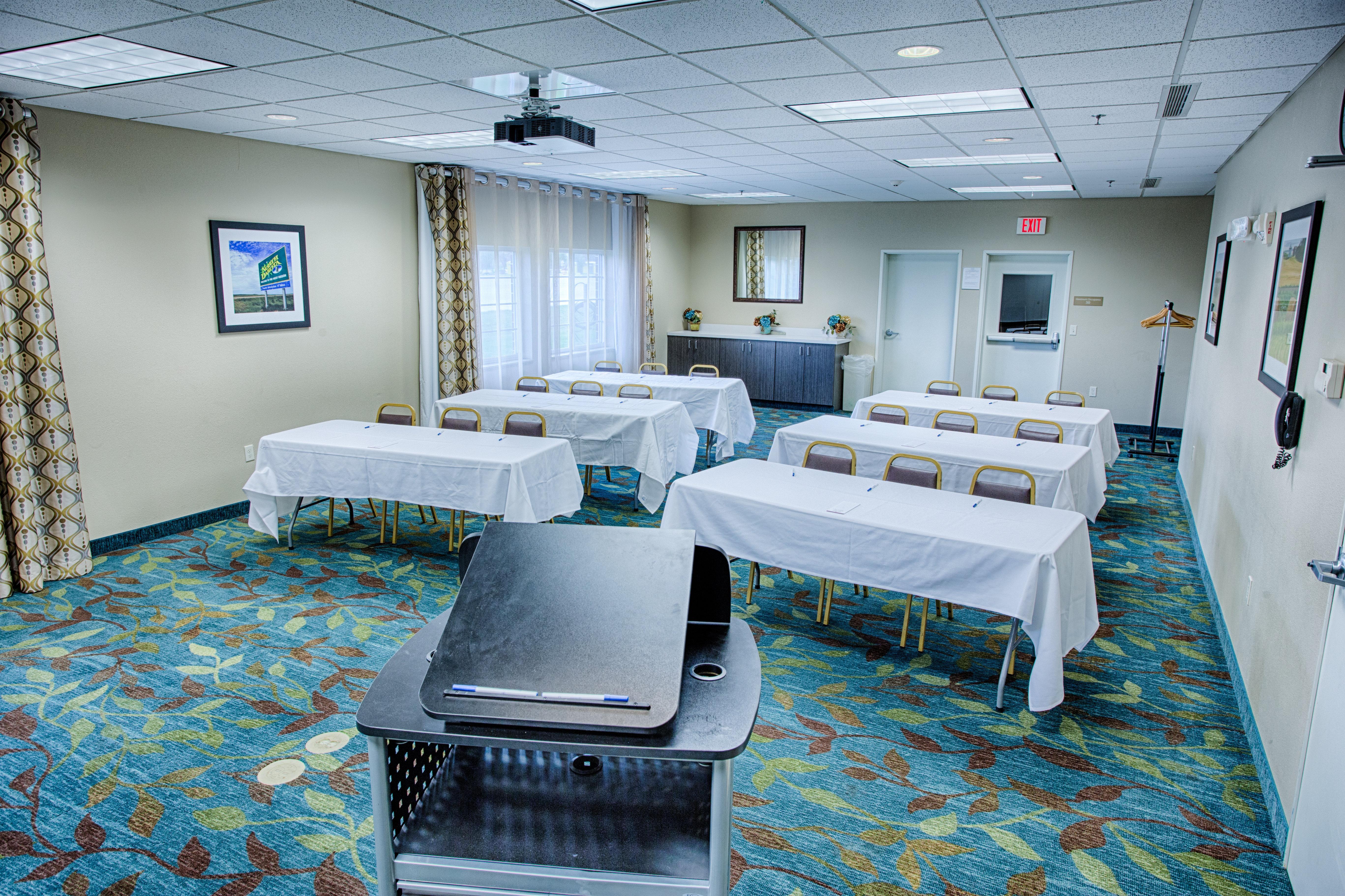 Candlewood Suites Fargo-North Dakota State University By Ihg Bagian luar foto