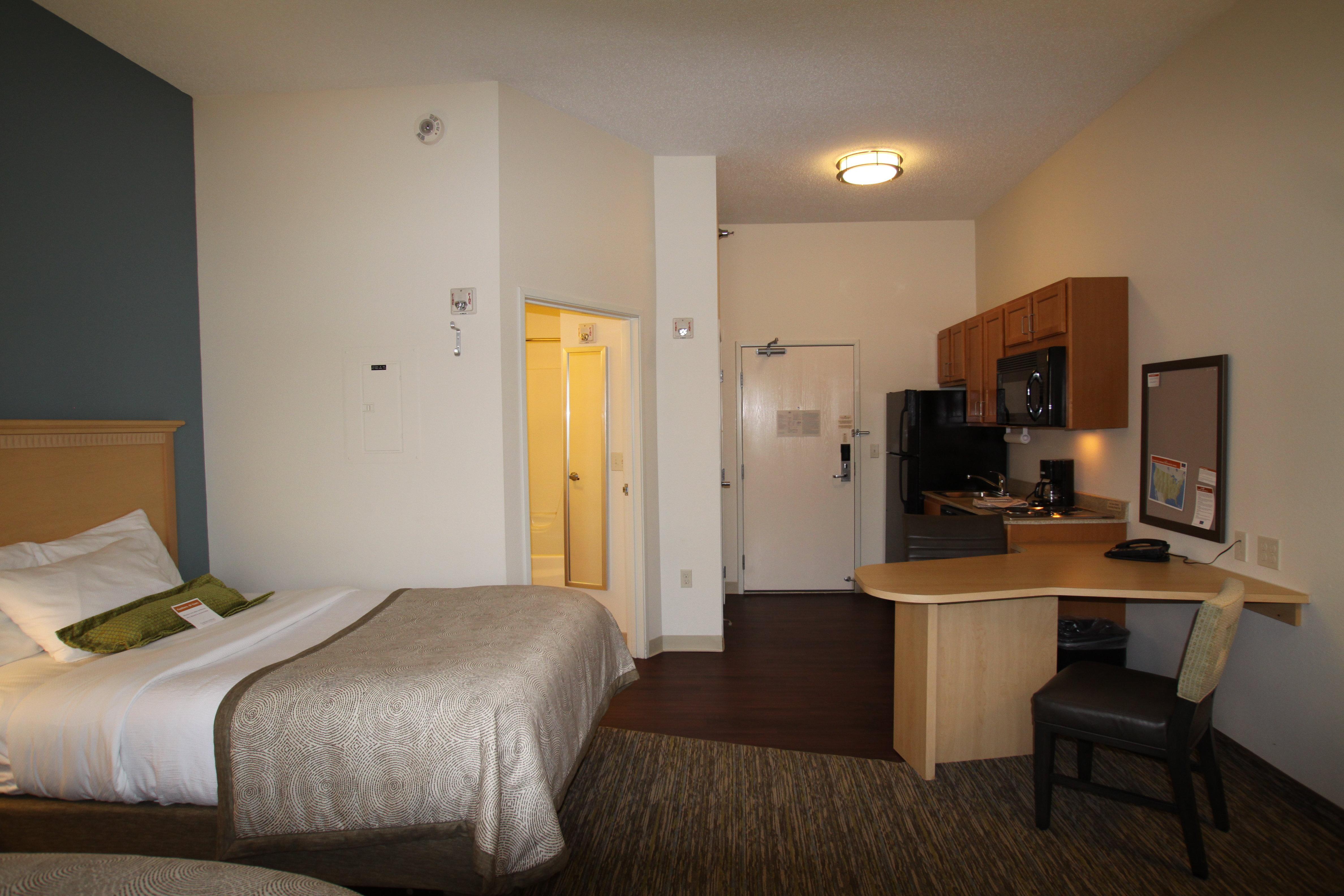 Candlewood Suites Fargo-North Dakota State University By Ihg Bagian luar foto