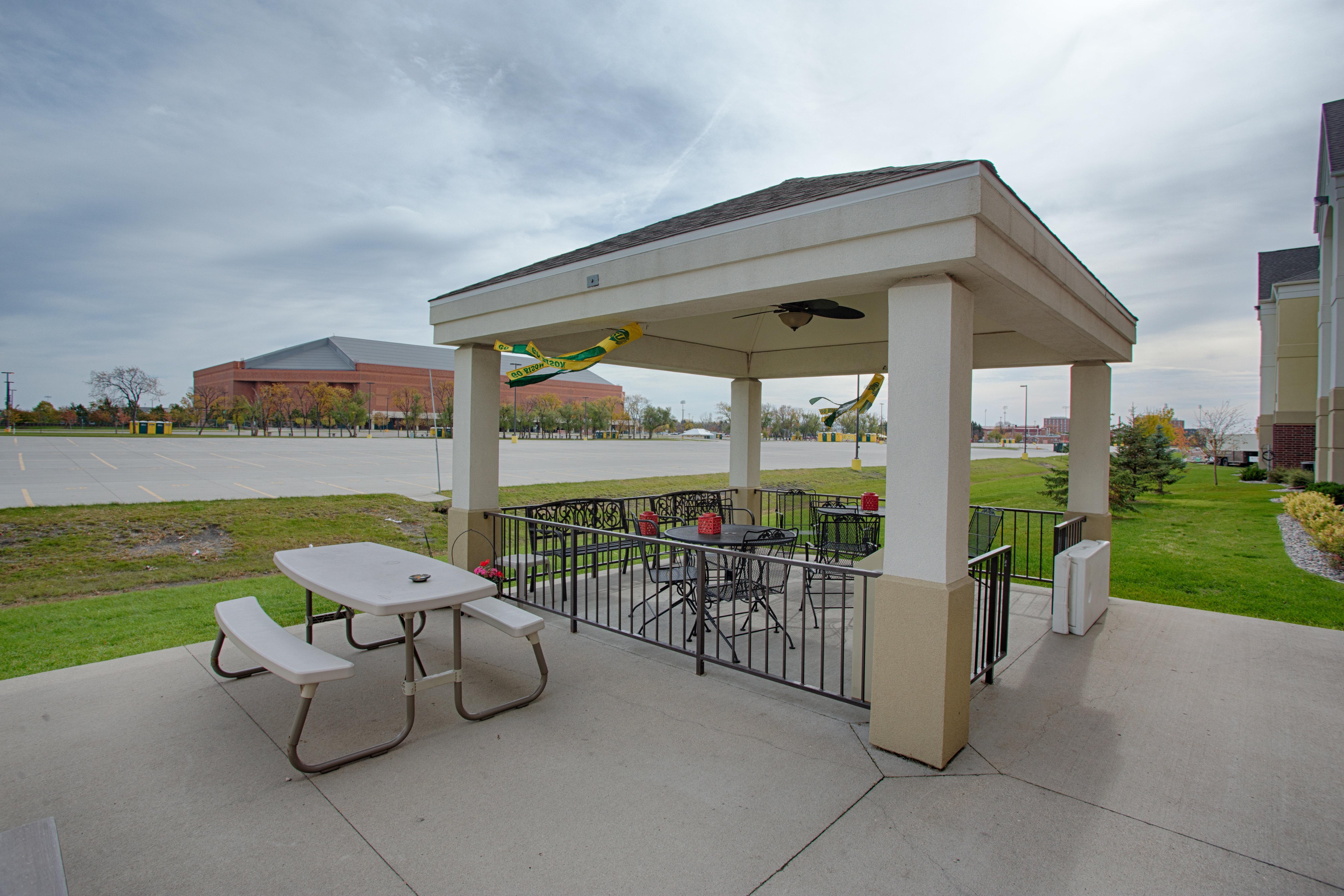 Candlewood Suites Fargo-North Dakota State University By Ihg Bagian luar foto